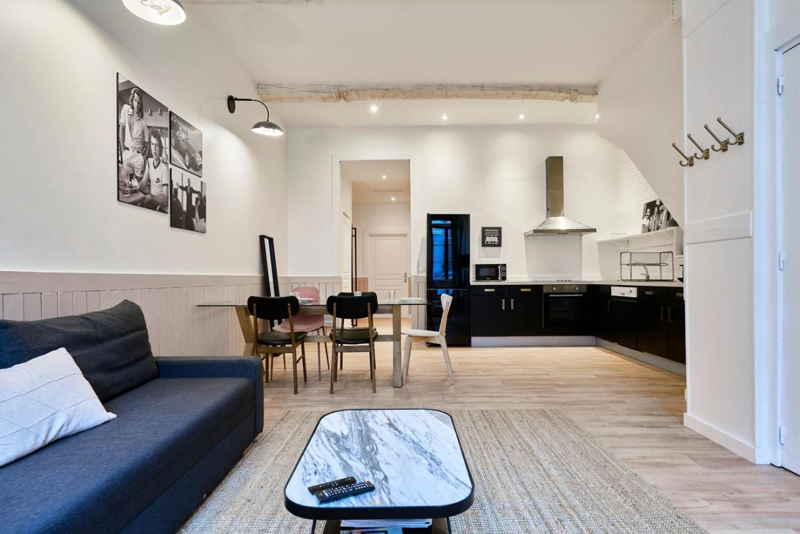 Old Lille: Charming Renovated Apartment Экстерьер фото